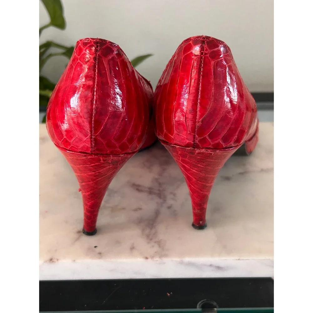 N/A vintage red